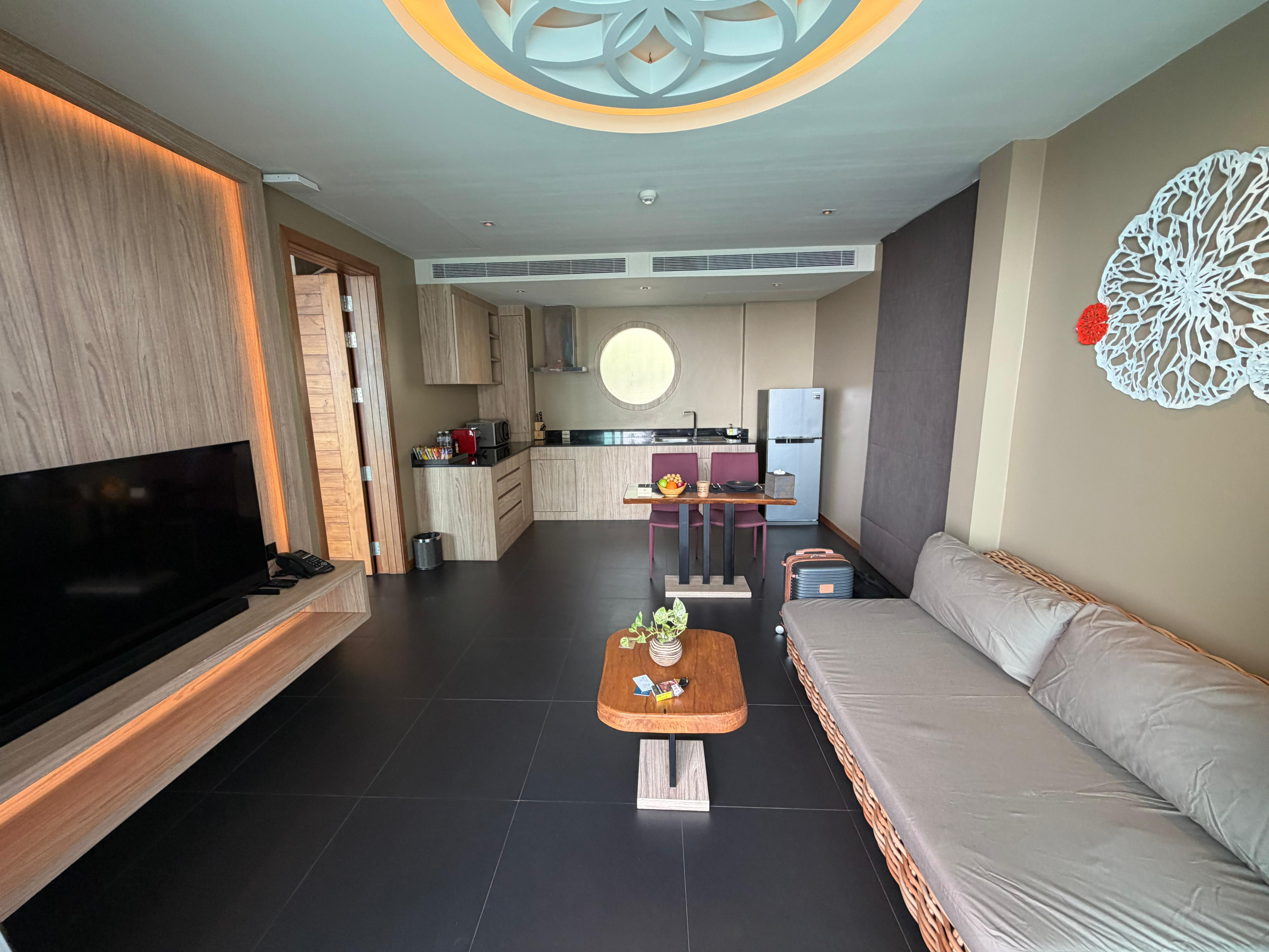 Pool villa
